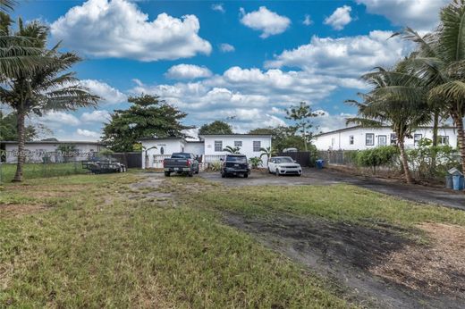 Villa en North Miami, Miami-Dade County