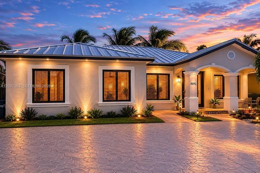Villa - Miami Lakes, Miami-Dade County