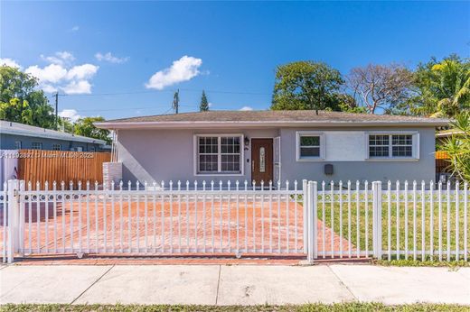 Villa a North Miami, Miami-Dade County