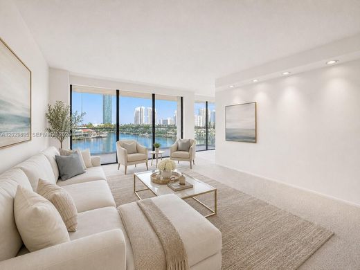 Residential complexes in Aventura, Miami-Dade