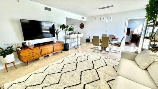 Residential complexes in Aventura, Miami-Dade