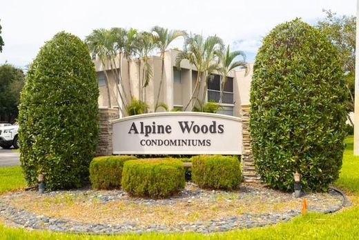 Residential complexes in Davie, Broward County