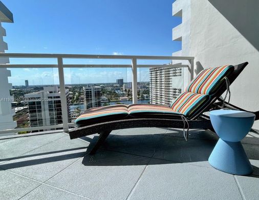 Komplex apartman Hallandale Beach, Broward County