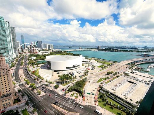 ‏בניין ב  מיאמי, Miami-Dade County