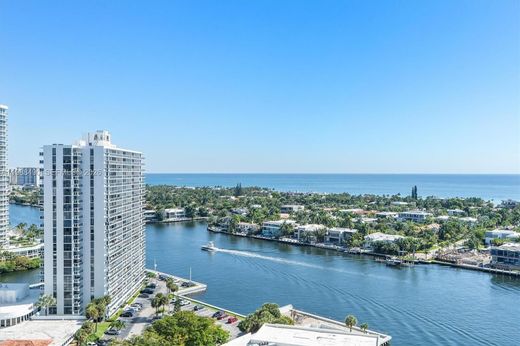 Residential complexes in Aventura, Miami-Dade