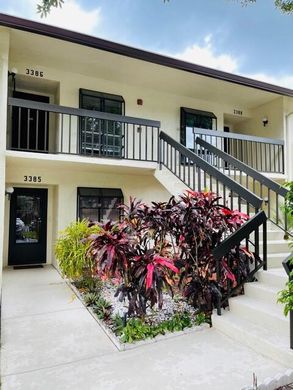 Residential complexes in Aventura, Miami-Dade