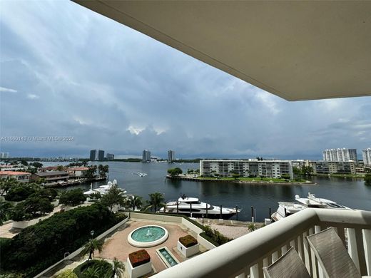 Residential complexes in Aventura, Miami-Dade