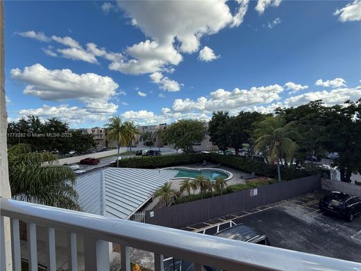 Complexos residenciais - Miami, Miami-Dade County