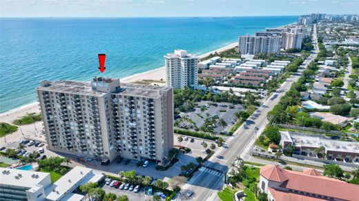 Residential complexes in Lauderdale by the sea, Broward County