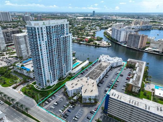 Complexos residenciais - Hallandale Beach, Broward County