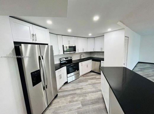 Жилой комплекс, Hallandale Beach, Broward County