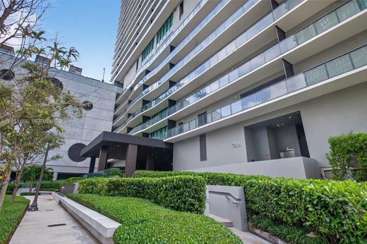 Residential complexes in Miami, Miami-Dade
