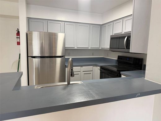 مجمع شقق ﻓﻲ Tamarac, Broward County