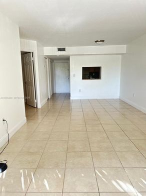 Residential complexes in Miami, Miami-Dade