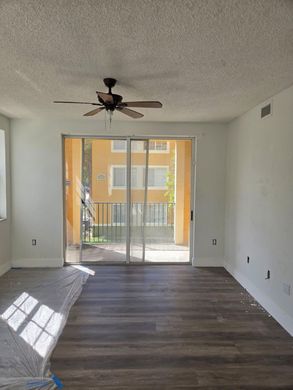Kamienica w Miramar, Broward County