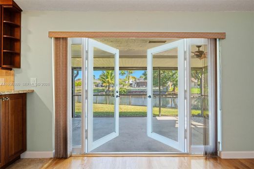 Villa in Sunrise, Broward County