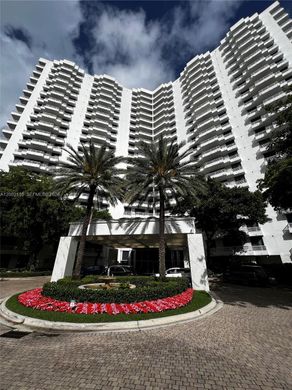 Residential complexes in Aventura, Miami-Dade