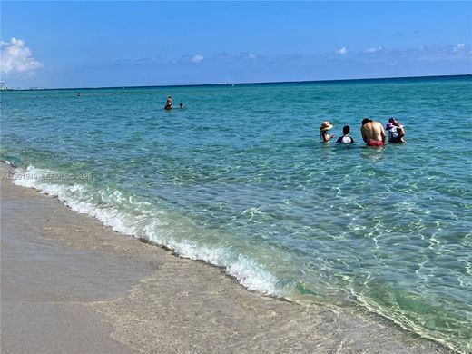 Residential complexes in Surfside, Miami-Dade