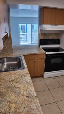 Residential complexes in Cutler Bay, Miami-Dade
