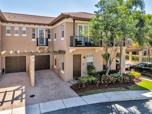 Townhouse in Coconut Creek, Broward County