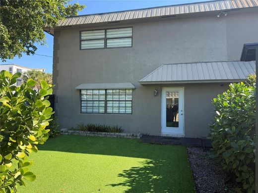 Townhouse - Wilton Manors, Broward County