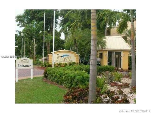Жилой комплекс, Майами, Miami-Dade County