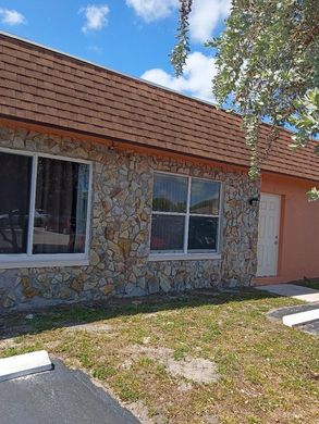 Wohnkomplexe in Lauderdale Lakes, Broward County