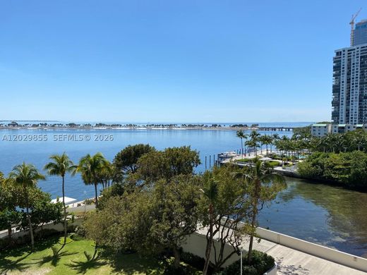Komplex apartman Miami, Miami-Dade County