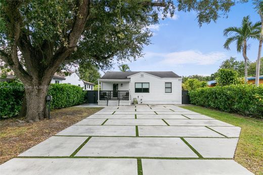 Villa Miami Springs, Miami-Dade County