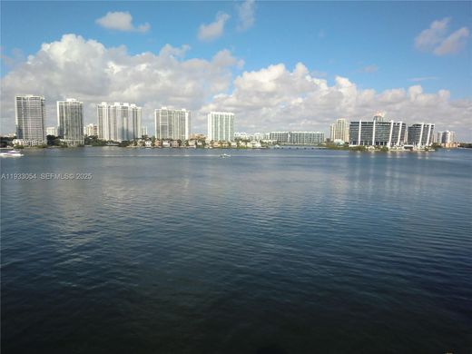 Residential complexes in Sunny Isles Beach, Miami-Dade