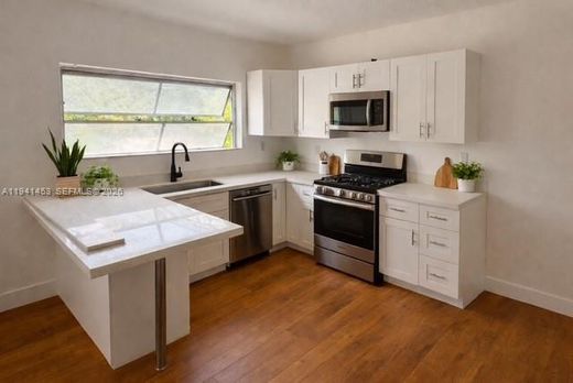 Residential complexes in Miami Shores, Miami-Dade