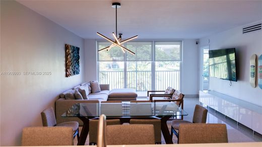 Residential complexes in Pompano Beach, Broward County