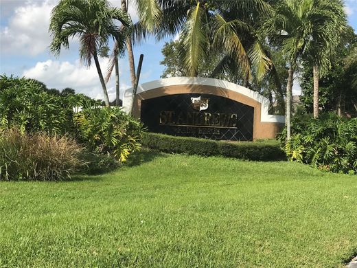 Residential complexes in West Palm Beach, Palm Beach