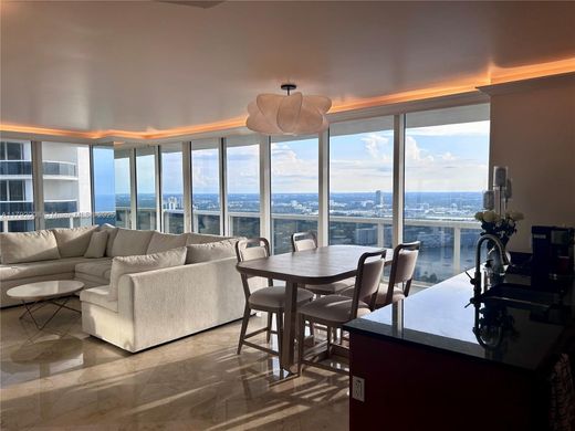 Residential complexes in Hallandale, Broward County