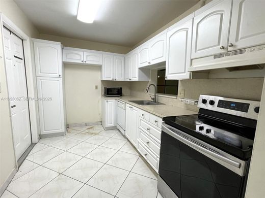 Residential complexes in Lauderdale Lakes, Broward County