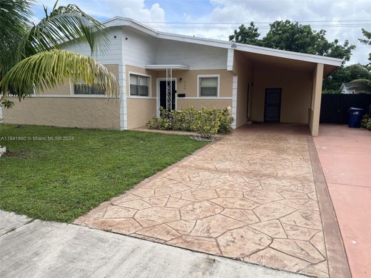 Villa in Miami Gardens, Miami-Dade County