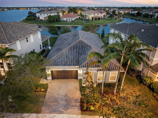 Villa - Parkland, Broward County