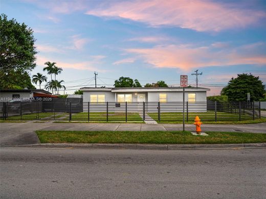 ﻓﻴﻼ ﻓﻲ ميامي، فلوريدا, Miami-Dade County