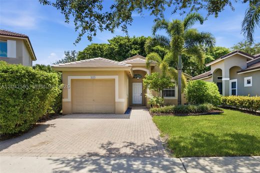 Villa - Weston, Broward County