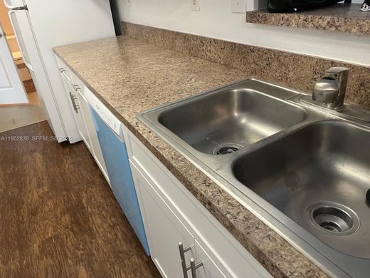 Complesso residenziale a Pembroke Pines, Broward County