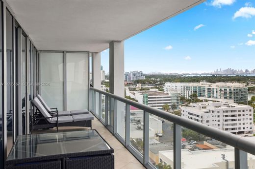 Complesso residenziale a Miami Beach, Miami-Dade County