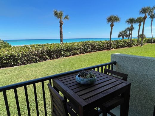 Residential complexes in Jupiter, Palm Beach