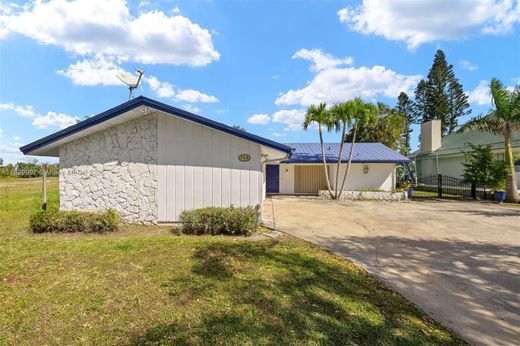 Villa Fort Myers, Lee County