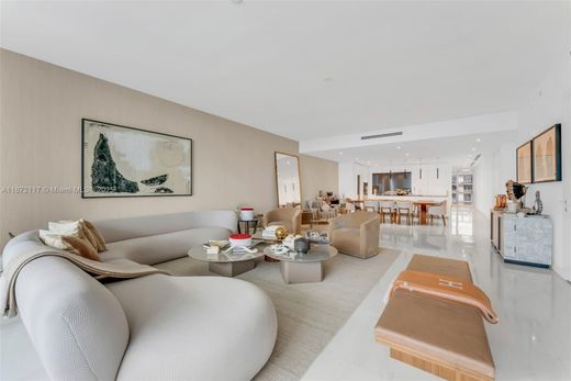 ‏בניין ב  מיאמי, Miami-Dade County