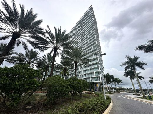 Residential complexes in Sunrise, Broward County