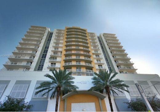 Residential complexes in Miami, Miami-Dade