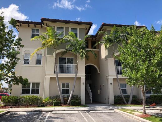 Complesso residenziale a Doral, Miami-Dade County