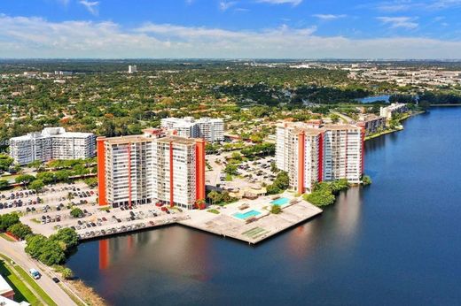 Residential complexes in Miami, Miami-Dade