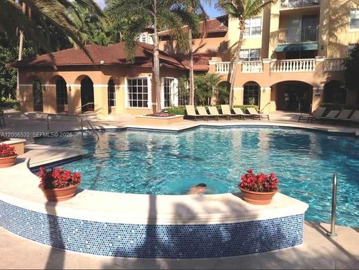 Kamienica w Aventura, Miami-Dade County