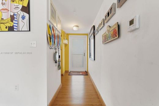 Complesso residenziale a Miami Beach, Miami-Dade County